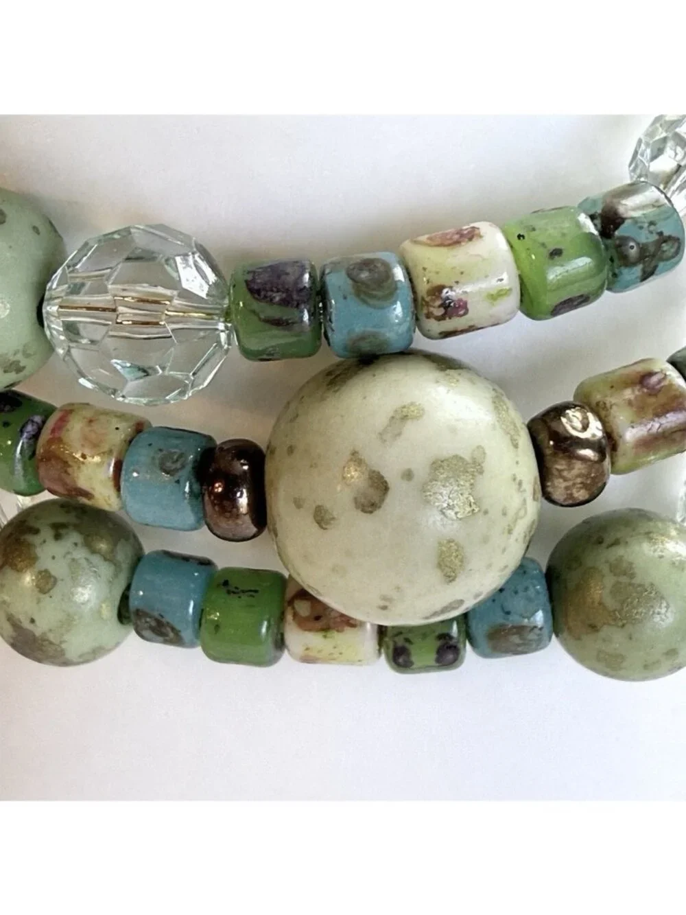 REIMAGINED Memory Wrap Bracelet Green Stone Glass Beads Adjustable Boho Nature - Picture 6 of 8
